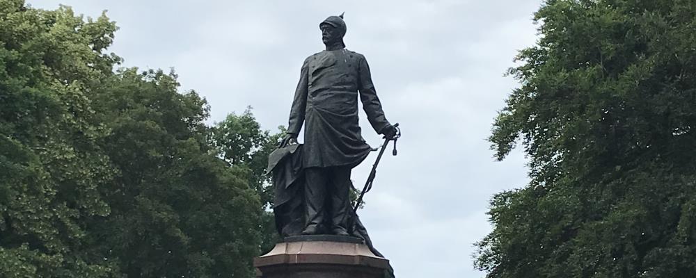 Detektei observiert in Berlin - Personenbeobachtung und mehr